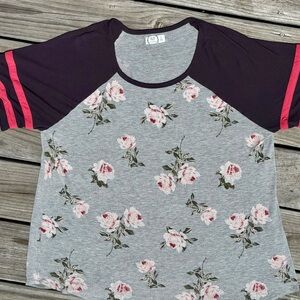 Maurices Floral Raglan Tee - Short Sleeve